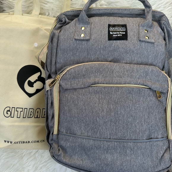 GITIBAB Diaper Bag Backpack with Travel Crib, Detachable Foldable Bassinet, Grey - Picture 1 of 9